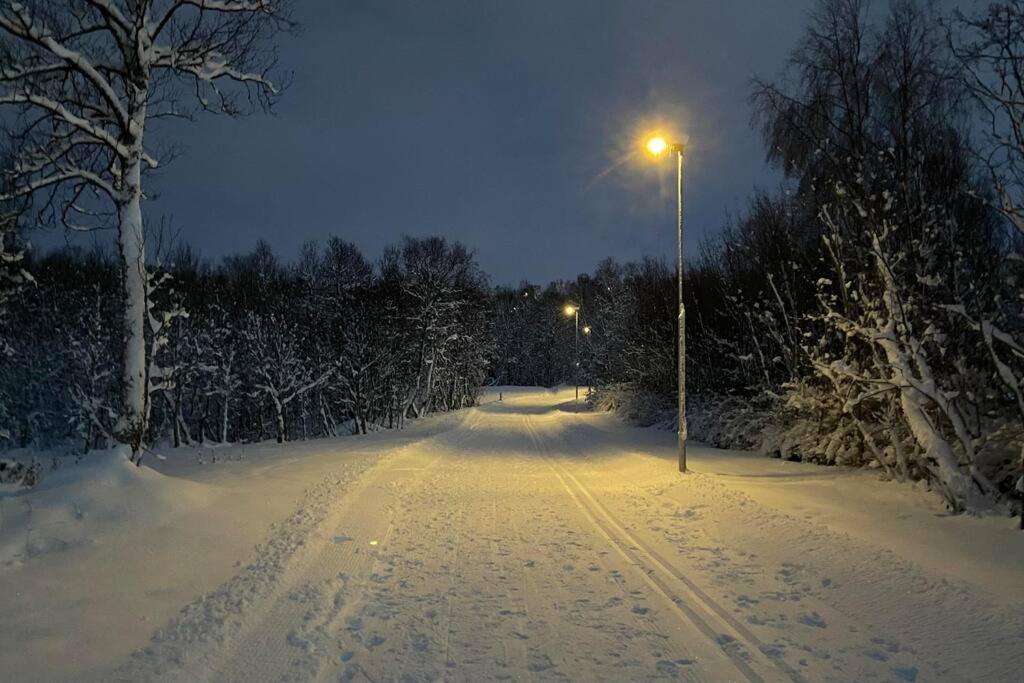 Ny Leilighet I Nytt Bygg I Naturskjonne Omgivelser! Tromso Ngoại thất bức ảnh